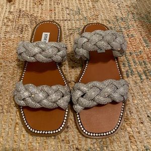BRAND NEW Steve Madden Newbie Rhinestones Braided Women’s Size 7 Sandals